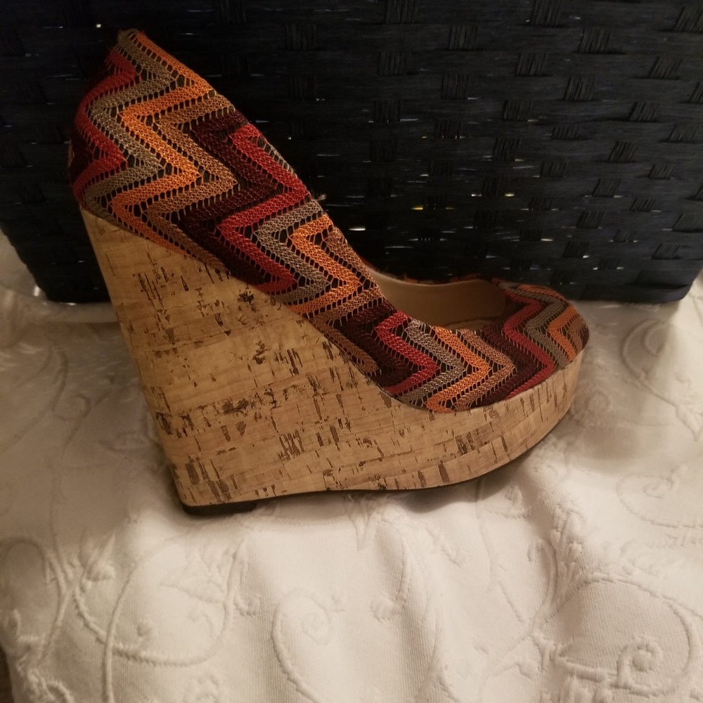 Multi-Colored Wedges